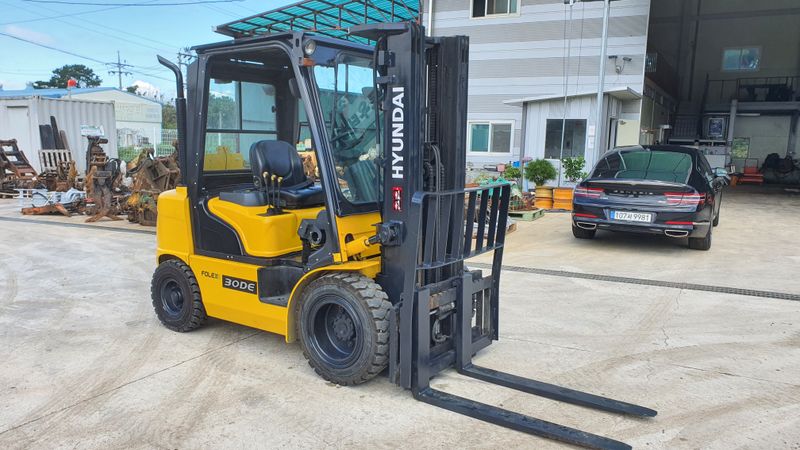 박진성님의 장터 판매 상품 [3톤 3단 지게차 (판매완료)] 첨부 사진