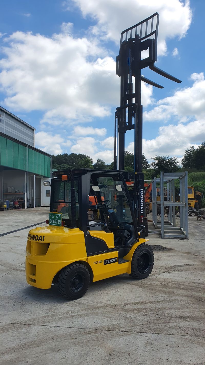 박진성님의 장터 판매 상품 [3톤 3단 지게차 (판매완료)] 첨부 사진