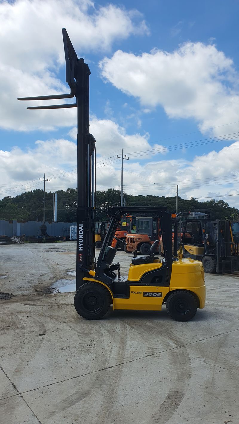 박진성님의 장터 판매 상품 [3톤 3단 지게차 (판매완료)] 첨부 사진