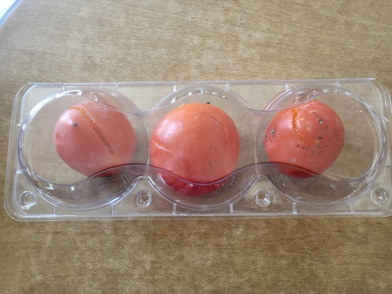 우설강(희택)님의 장터 판매 상품 [대봉감  월하감 10kg  30.000원  15kg  40.000 월하가격은 상담] 첨부 사진