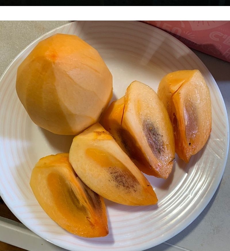 두딸맘님의 장터 판매 상품 [대봉 우린감 5k  23000원] 첨부 사진