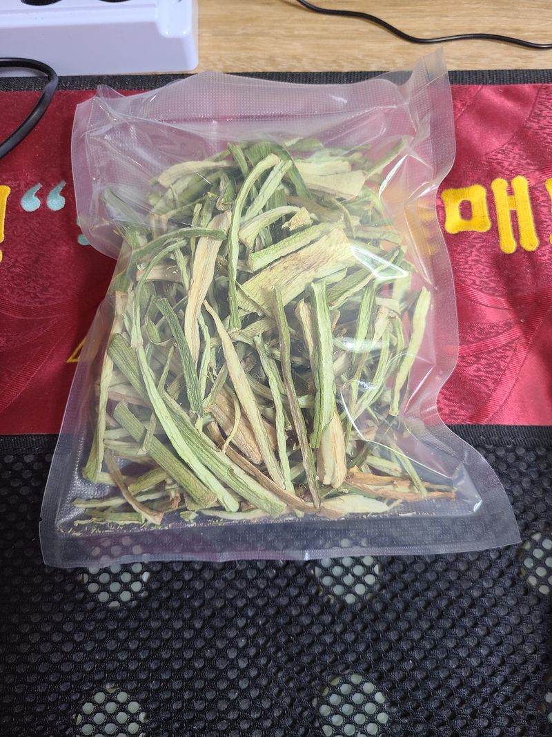 이소영님의 장터 판매 상품 [말린토란대 봉지당1만원] 첨부 사진