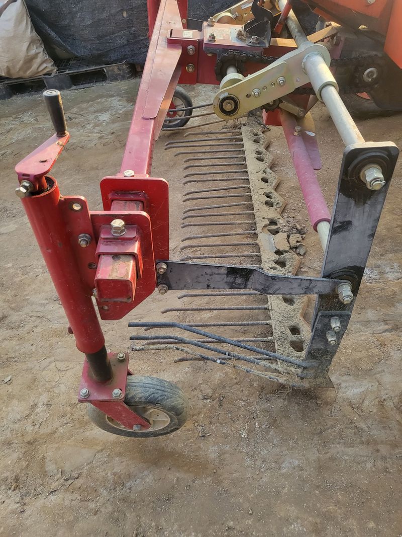 예천군 님의 장터 판매 상품 [땅속작물수확기  경운기용] 첨부 사진