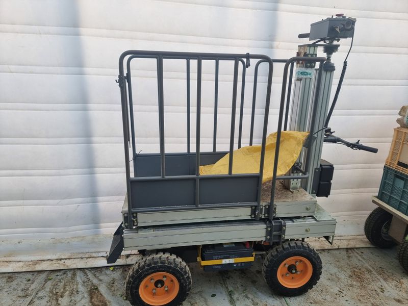 손영락님의 장터 판매 상품 [농작업용 리프트] 첨부 사진