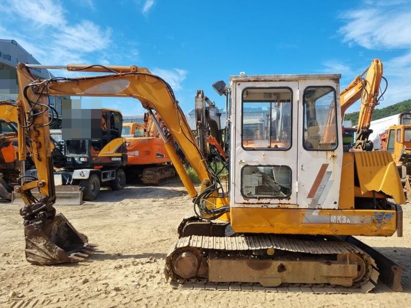 중고굴삭기 김동윤님의 장터 판매 상품 [02굴삭기 삼섬MX3A 농장용굴삭기] 첨부 사진