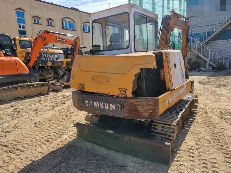 중고굴삭기 김동윤님의 장터 판매 상품 [02굴삭기 삼섬MX3A 농장용굴삭기] 첨부 사진