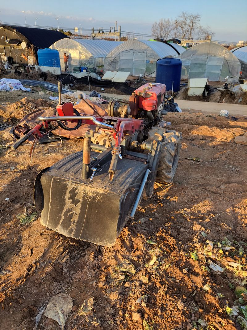 장터 상품 [경운기 츄레라 구해요] 썸네일