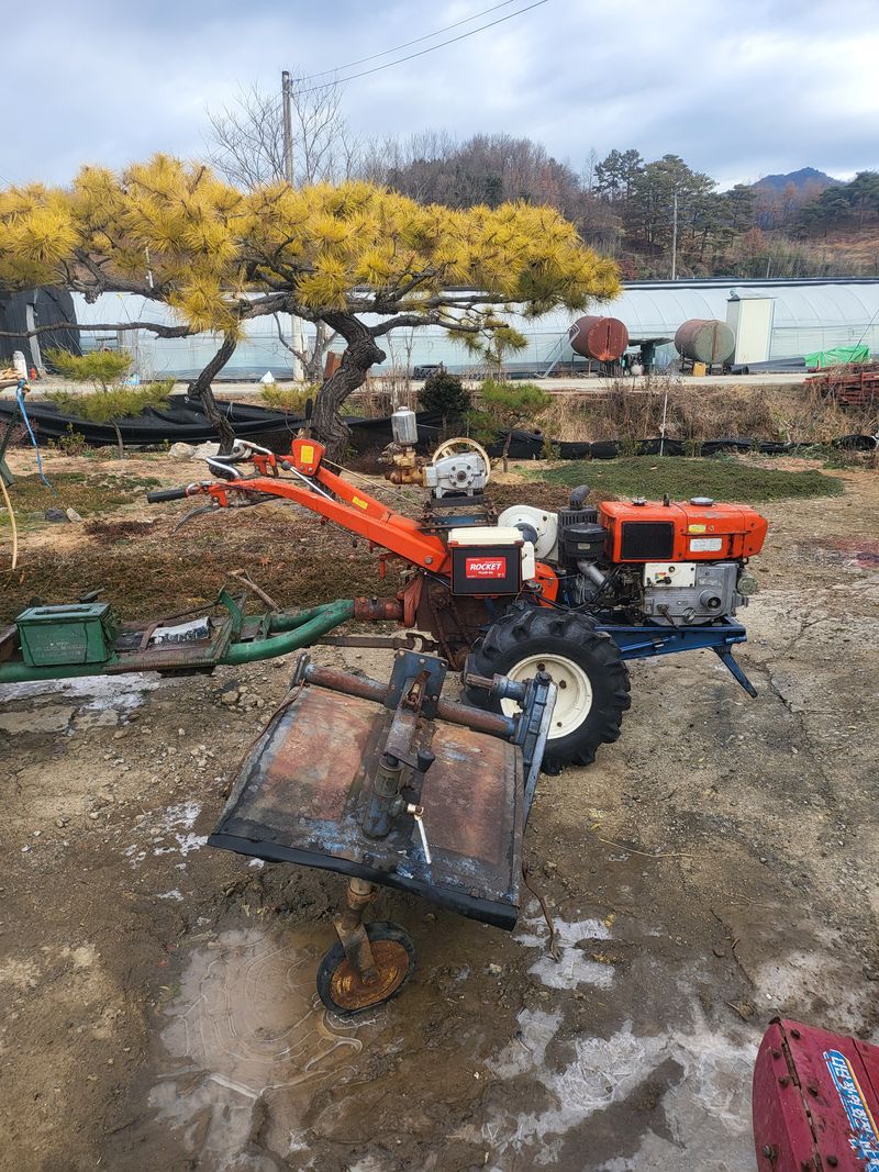 장터 상품 [(판매완료)대동 경운기 키시동 판매] 썸네일