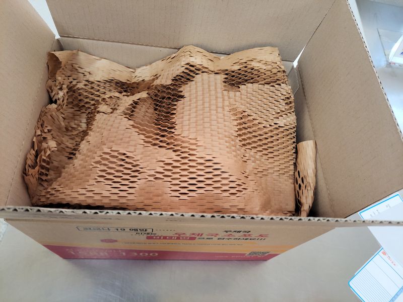 산골촌부님의 장터 판매 상품 [자연건조 대봉곶감 1kg, 자연건조 대봉곶감 선물셑(20개) ] 첨부 사진