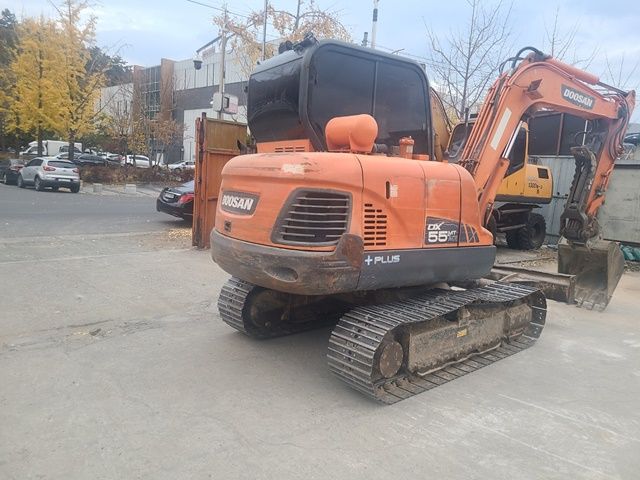 중고굴삭기 김동윤님의 장터 판매 상품 [중고굴삭기 두산 02굴삭기 2014년 코끼리집게장착] 첨부 사진