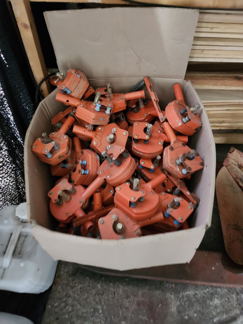 지봉근님의 장터 판매 상품 [중고 하우스 개폐기] 첨부 사진