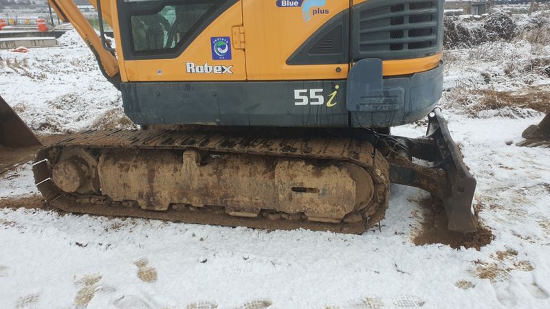 박진성님의 장터 판매 상품 [<판매완료> 02굴삭기 현대 R55 2014년 포크레인] 첨부 사진