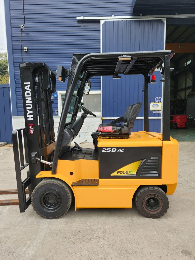 강대성님의 장터 판매 상품 [클라크,현대전동지게차] 첨부 사진