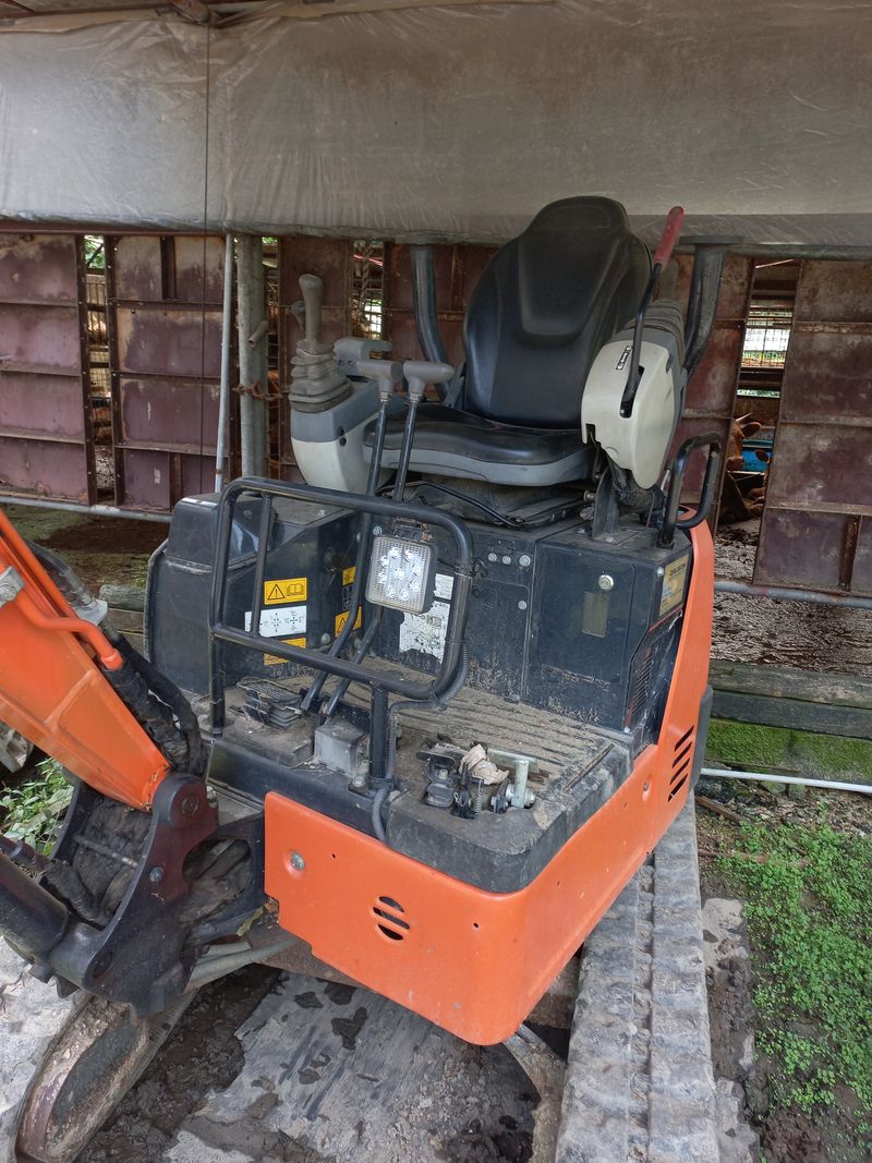 장터 상품 [굴삭기  히다치17] 썸네일