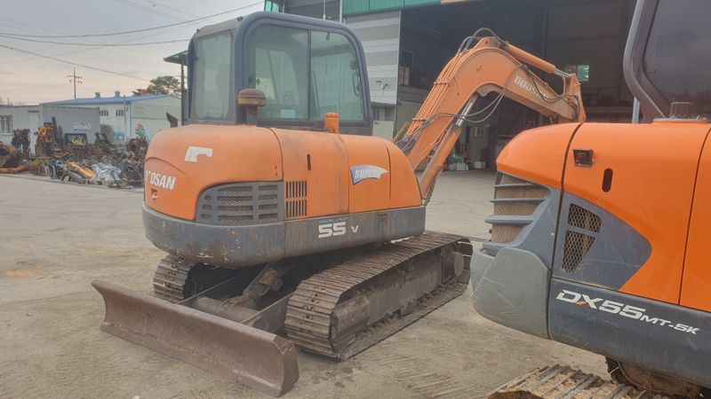 장터 상품 [02 굴삭기 두산 S55VS 2007년<판매완료>] 썸네일