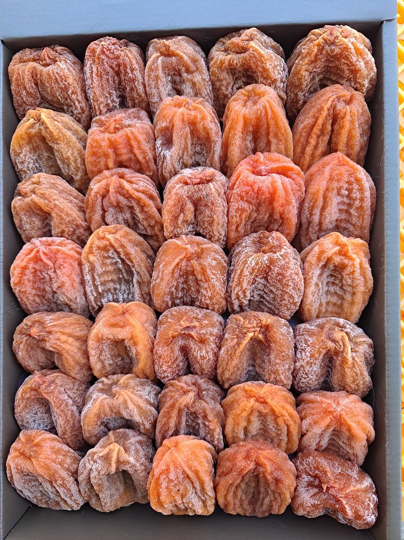 장터 상품 [감말랭이 1kg.  곶감박스포함2키로정도.35개] 썸네일