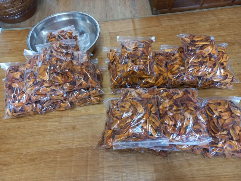 장터 상품 [대봉감 말랭이 1kg] 썸네일