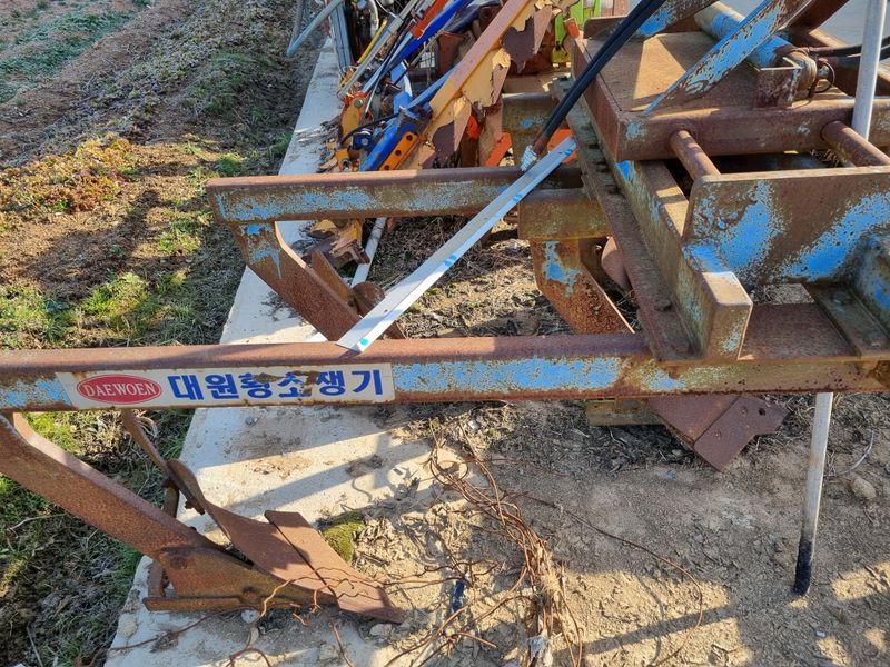 전영두님의 장터 판매 상품 [35마력용 로터리,써래,유압4련쟁기 팝니다] 첨부 사진