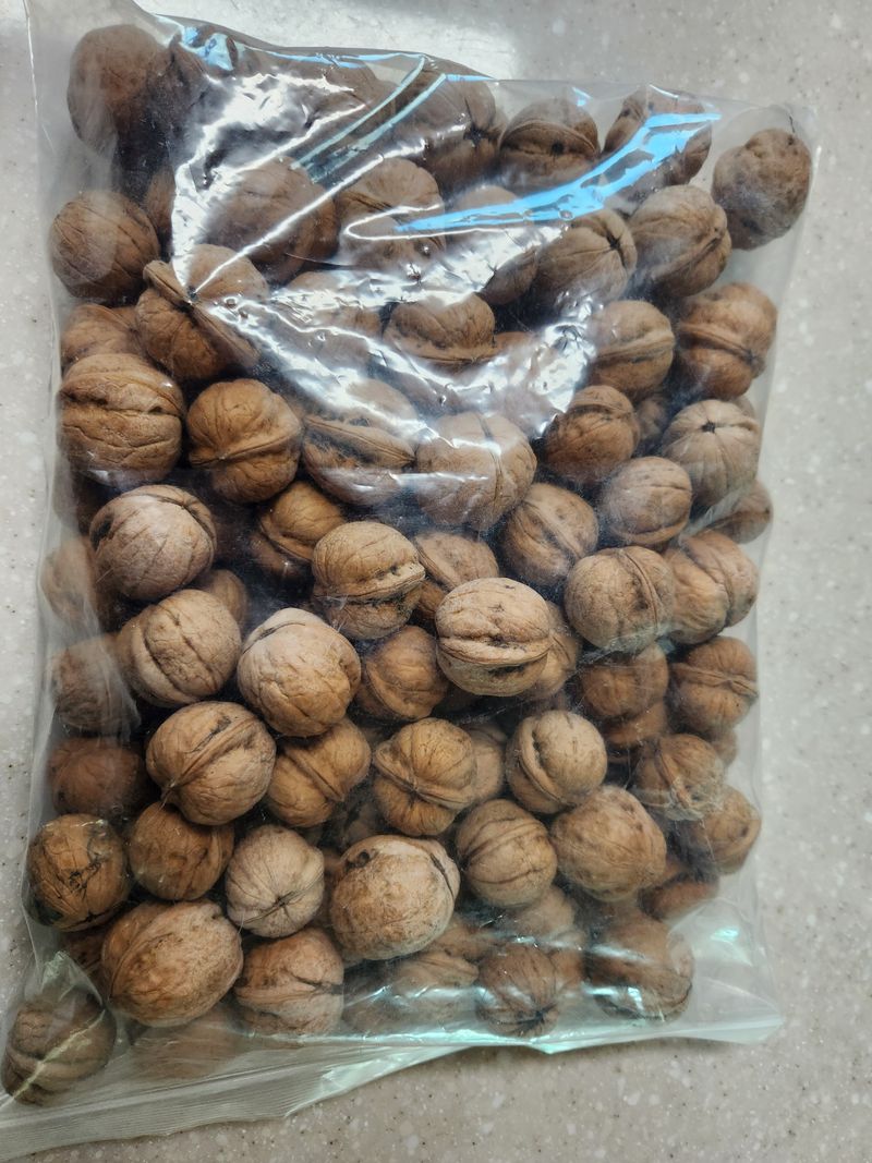 장터 상품 [호두 1키로 ] 썸네일