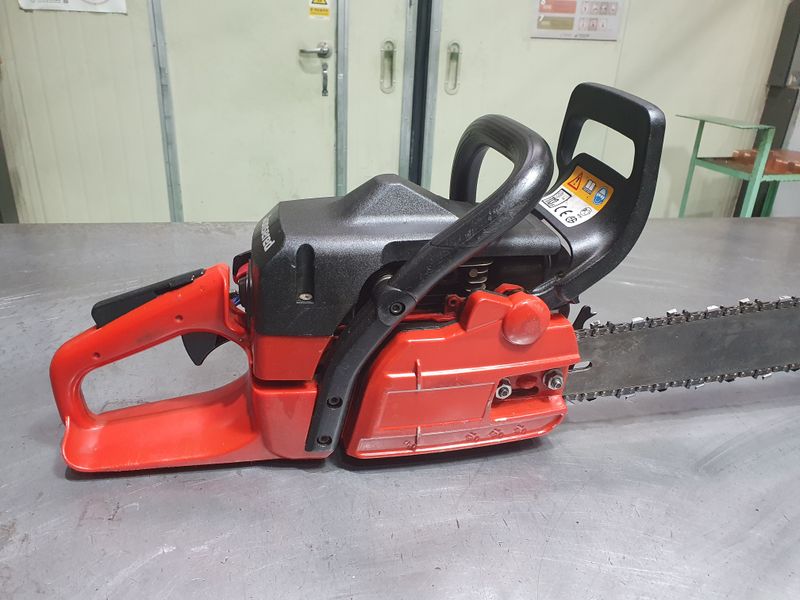 장터 상품 [스위스 존스레드 엔진톱 분양분합니다] 썸네일