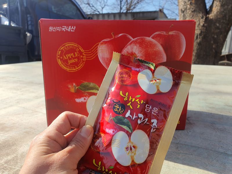싹난사과님의 장터 판매 상품 [맑은 황금 사과즙 1박스 50개입] 첨부 사진