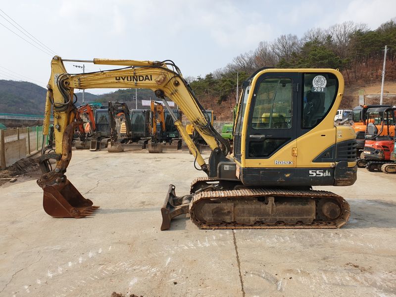 중고굴삭기 김동윤님의 장터 판매 상품 [중고굴삭기 현대R55산 농장용굴삭기 코끼리집게장착 2010년식] 첨부 사진