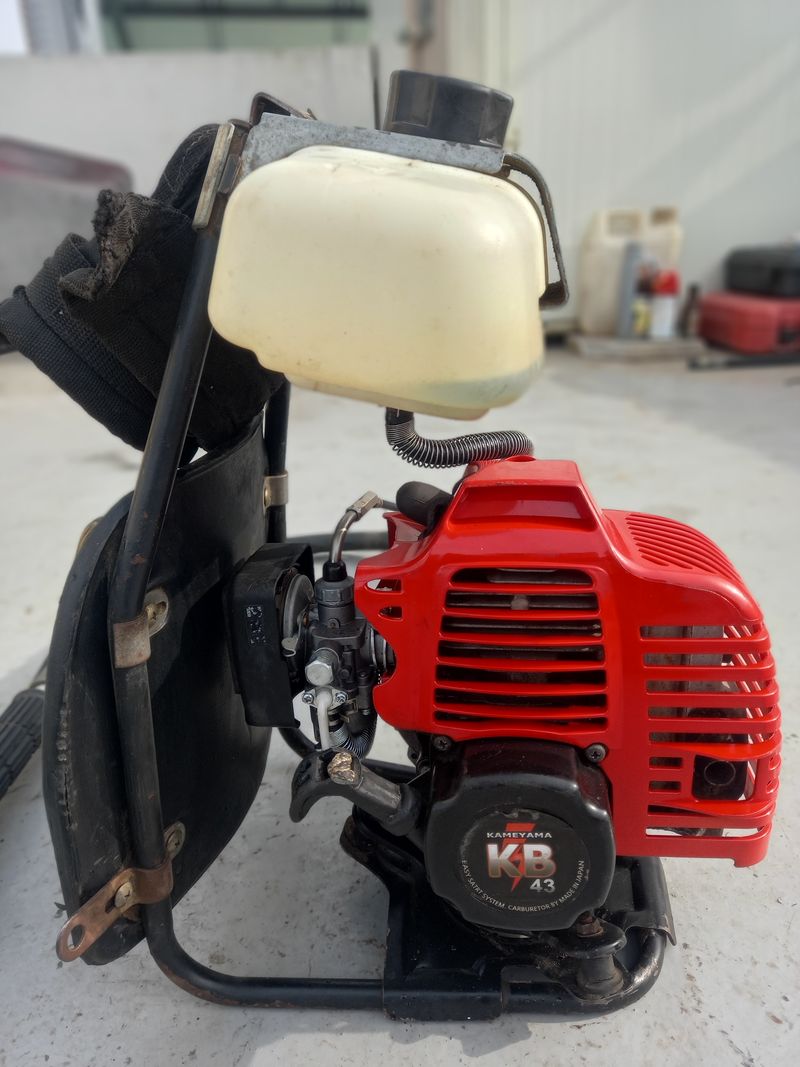 김기탁님의 장터 판매 상품 [예초기미스비시TB43] 첨부 사진