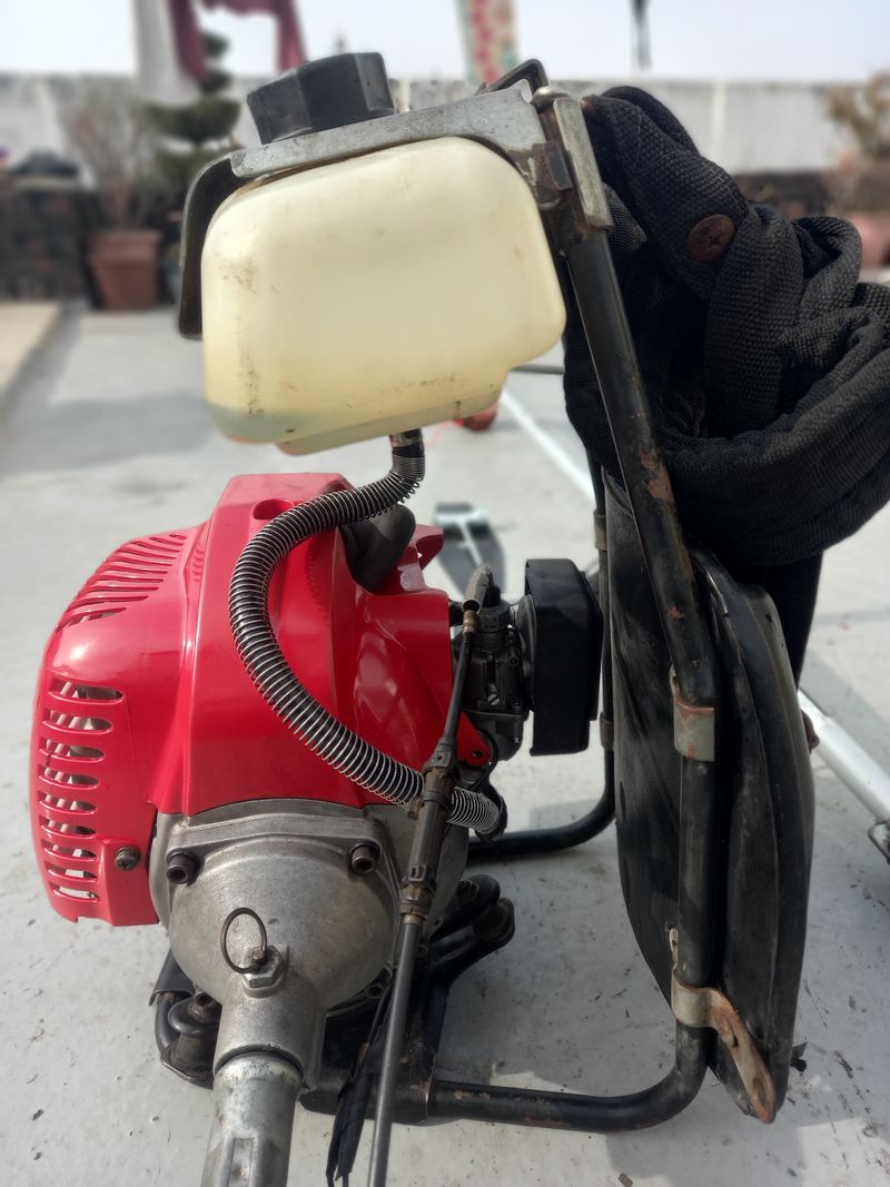 장터 상품 [예초기미스비시TB43] 썸네일