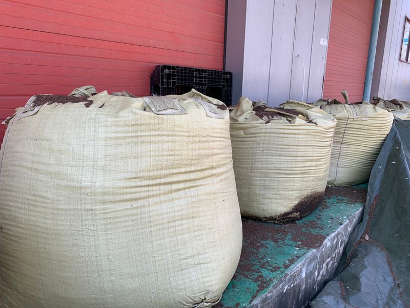 장터 상품 [곤충 유기질 비료 무상 나눔] 썸네일