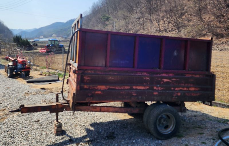 임동규님의 장터 판매 상품 [트렉터용 유압덤프 판매] 첨부 사진