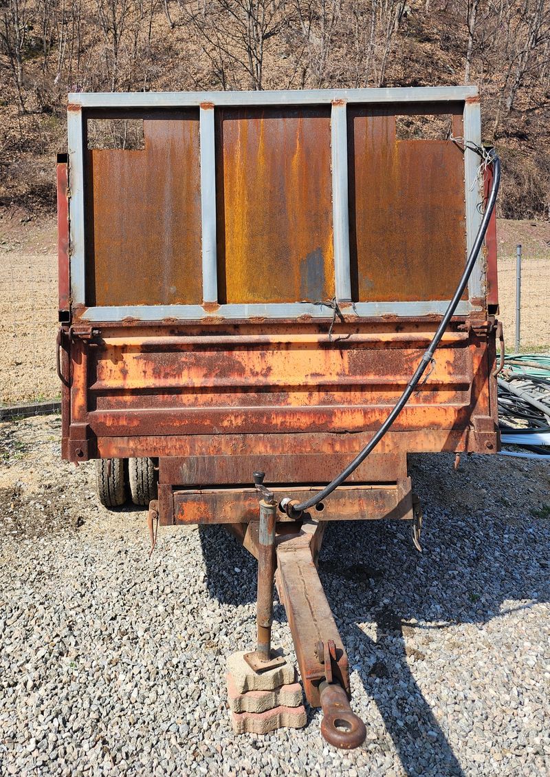 임동규님의 장터 판매 상품 [트렉터용 유압덤프 판매] 첨부 사진