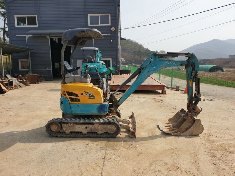중고굴삭기 김동윤님의 장터 판매 상품 [중고미니굴삭기 구보다U17 저가동] 첨부 사진