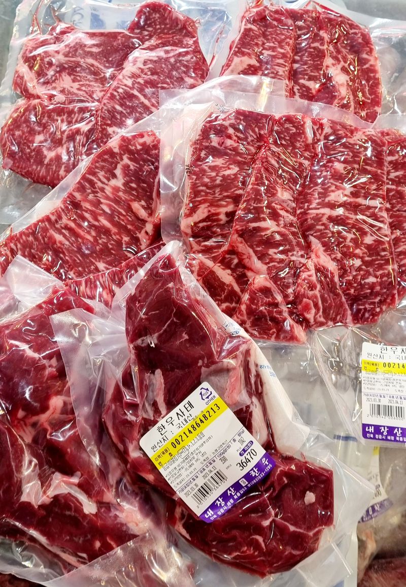 우용태 님의 장터 판매 상품 [내장산정읍한우  한우구이.국거리  투뿔!!] 첨부 사진