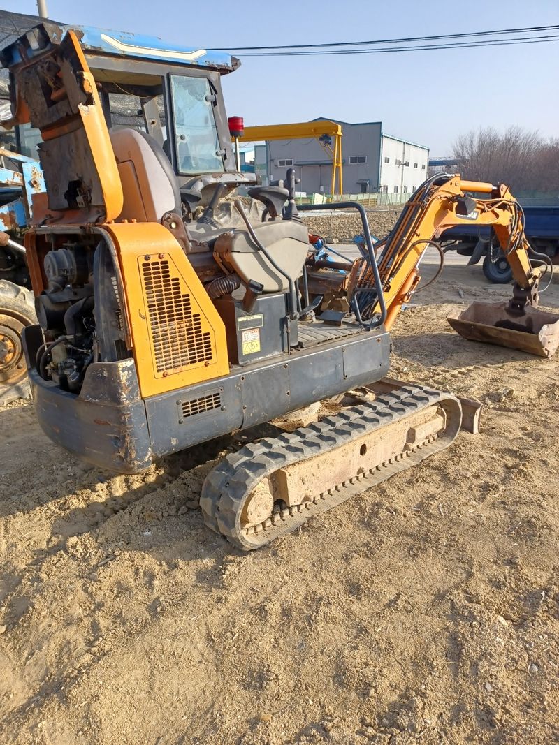 중고굴삭기 김동윤님의 장터 판매 상품 [중고미니굴삭기 대우솔라015 ] 첨부 사진