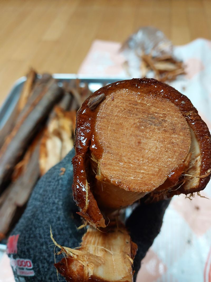 김봉호님의 장터 판매 상품 [자연산 유근피(건재)] 첨부 사진