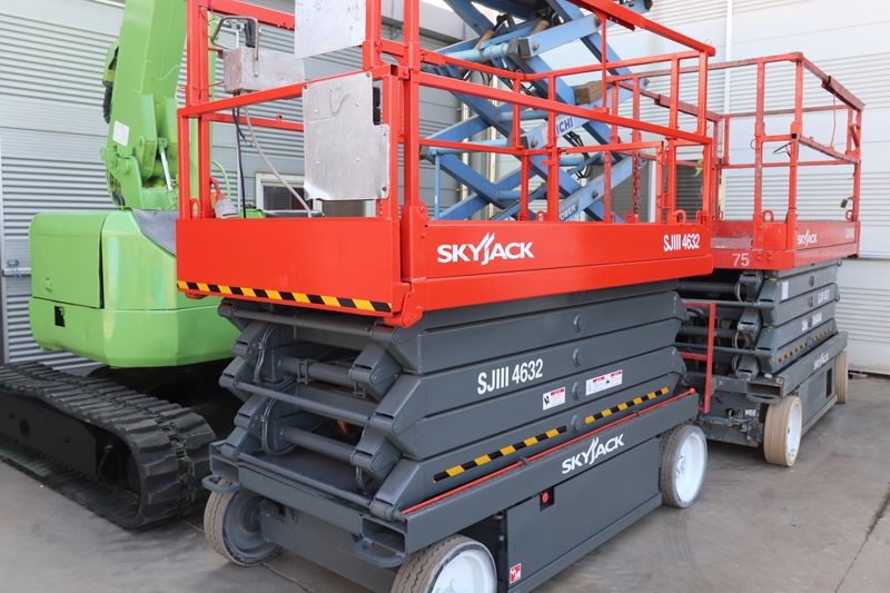 제우스렌탈 정용민님의 장터 판매 상품 [중고고소장비 SJ4632 외관도 연식도 좋은모델] 첨부 사진