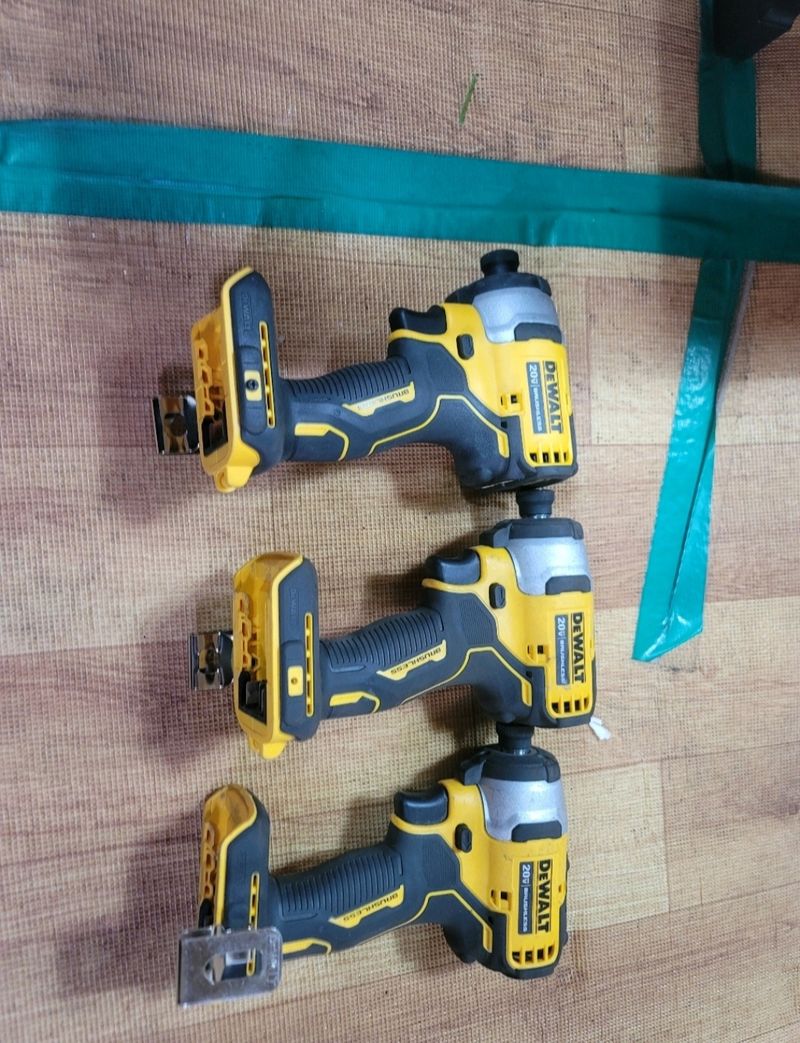 장터 상품 [디월트 DCF809N 충전임팩드라이버 베어툴 DCF809P2본체 BL모터 최대토크190Nm] 썸네일