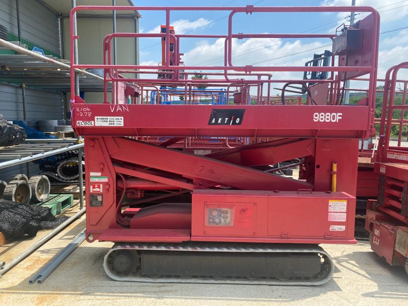 제우스렌탈 정용민님의 장터 판매 상품 [하부가높은 궤도고소장비 KC60] 첨부 사진