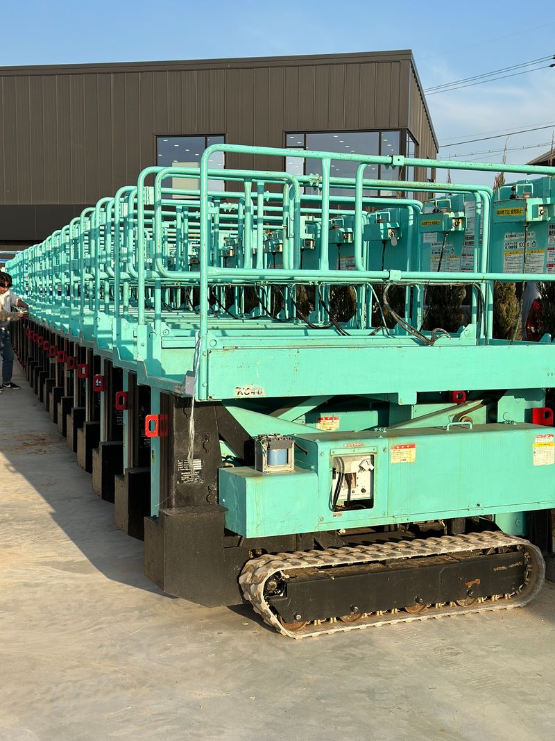 제우스렌탈 정용민님의 장터 판매 상품 [험지 전문 궤도렌탈 KC46 작업6.6m 발판4.6m] 첨부 사진