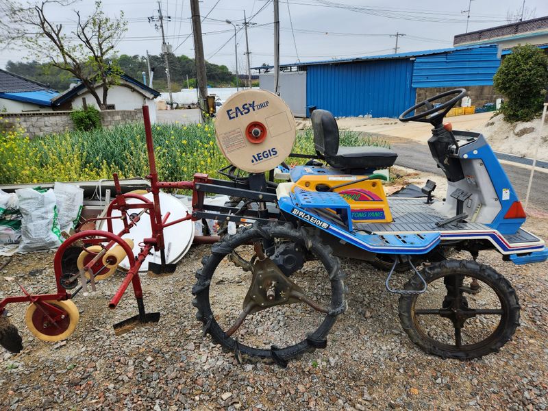 장터 상품 [이앙기 비닐피복기 가격내림] 썸네일