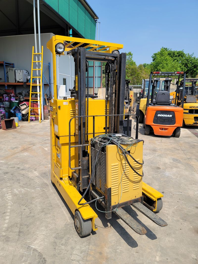 장터 상품 [입식 지게차 1.2톤] 썸네일