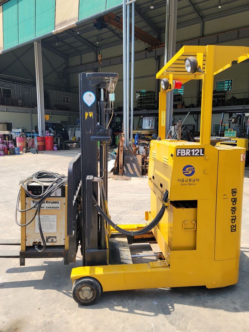 박진성님의 장터 판매 상품 [입식 지게차 1.2톤] 첨부 사진