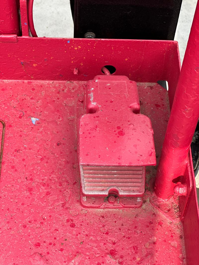 제우스렌탈 정용민님의 장터 판매 상품 [초소형 사이즈 고소작업대 SV04B ( 일반현장에서 쓰는 바퀴장비!!! - 6월초 수령가능)] 첨부 사진