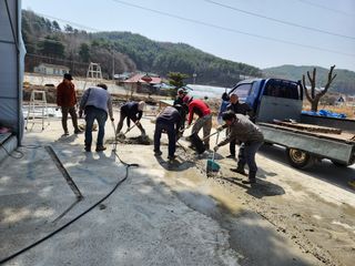 귀산촌님의 자유주제 · 사진전 작성글 사진