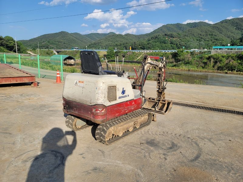 중고굴삭기 김동윤님의 장터 판매 상품 [농장용 미니굴삭기 자코007 수동집게장착] 첨부 사진