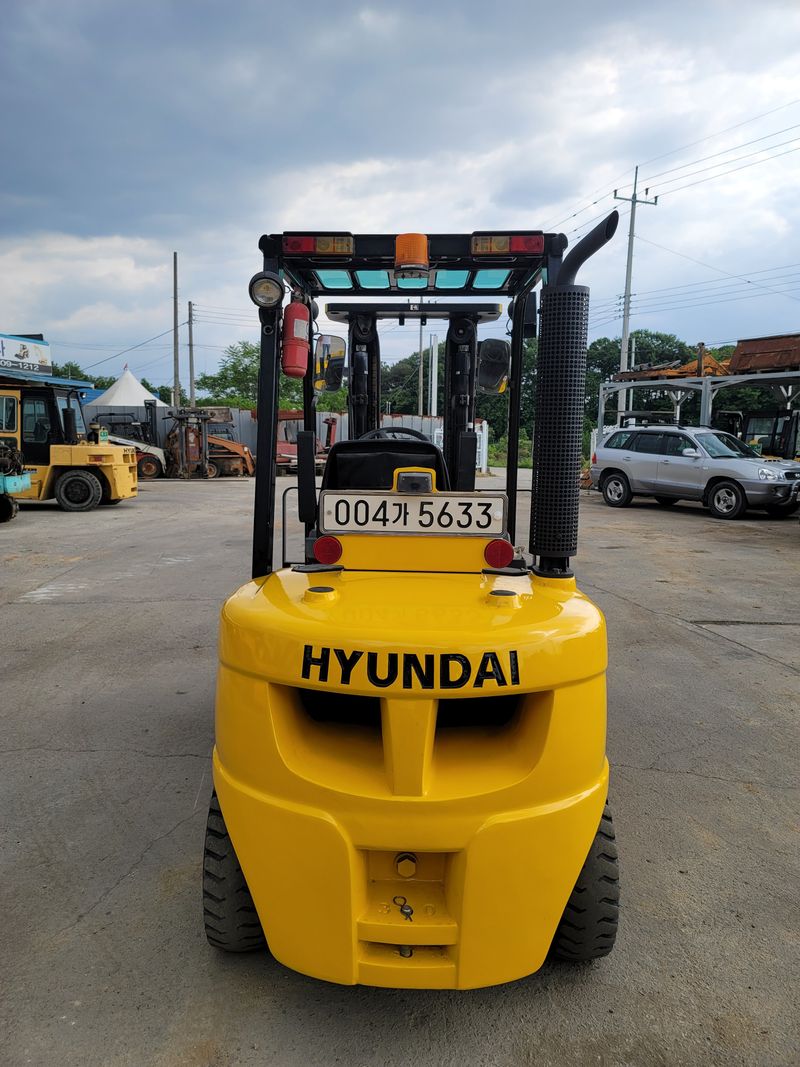 박진성님의 장터 판매 상품 [<판매완료> 3톤 3단 지게차 더블타이어] 첨부 사진