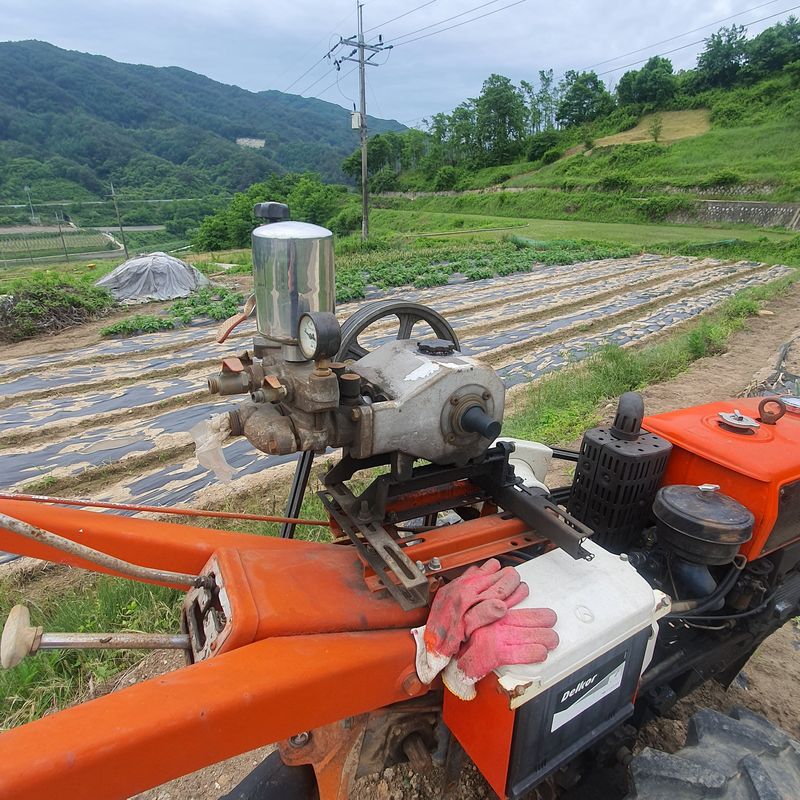 김문규님의 장터 판매 상품 [대동10 마력 로타리용(판매완료)] 첨부 사진