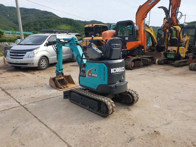 중고굴삭기 김동윤님의 장터 판매 상품 [농장용 중고미니굴삭기 코벨코SK10 옆레버] 첨부 사진