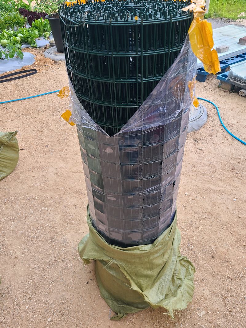 다이쏘(권자영)님의 장터 판매 상품 [단단한 울타리망 30M 롤] 첨부 사진