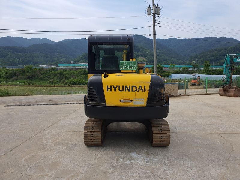 중고굴삭기 김동윤님의 장터 판매 상품 [부가세없는 농장용02 중고굴삭기 현대R555-7K] 첨부 사진